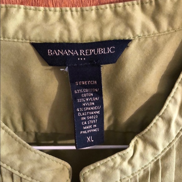 Green Banana Republic tunic - Picture 2 of 2